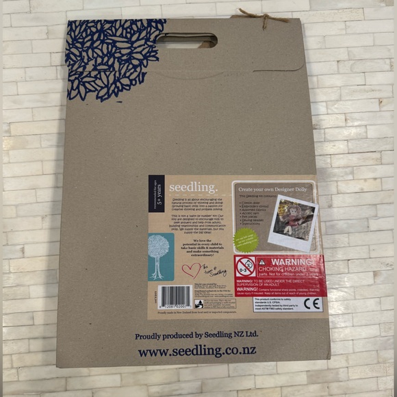 Seedling, create your own designer dolly - Picture 2 of 4